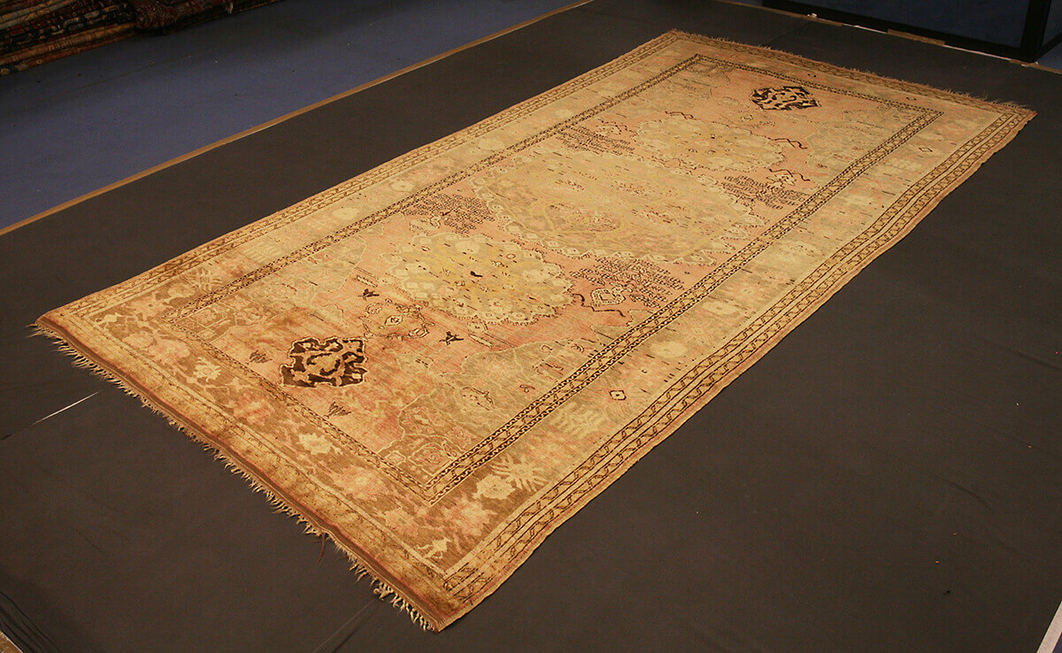 Semi-Antique Turkish Ushak (Oushak) Carpet n°:74265873